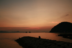 今日も瀬戸に日が暮れた