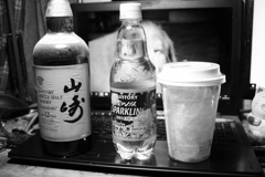 15年物の山崎のソーダ割を飲む