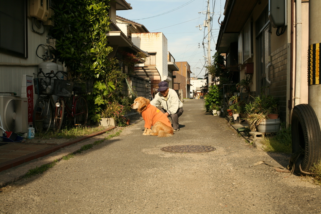 ご近所さんに甘えるみゅうちゃん