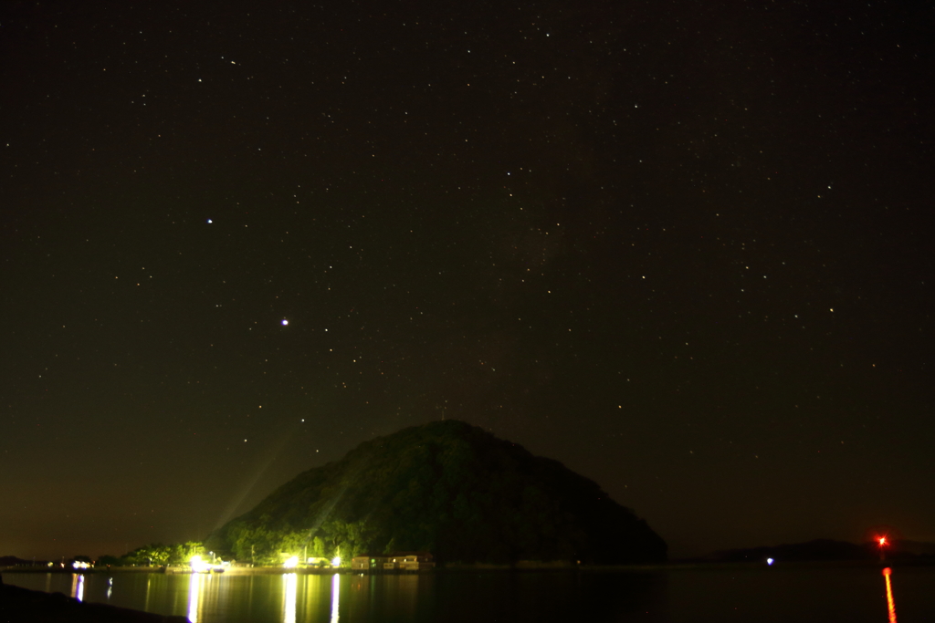 超高感度なくて高感度ノイジーな7Dだと腕的にこれでいっぱいいっぱい