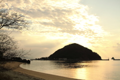 静かな瀬戸の夕暮れ