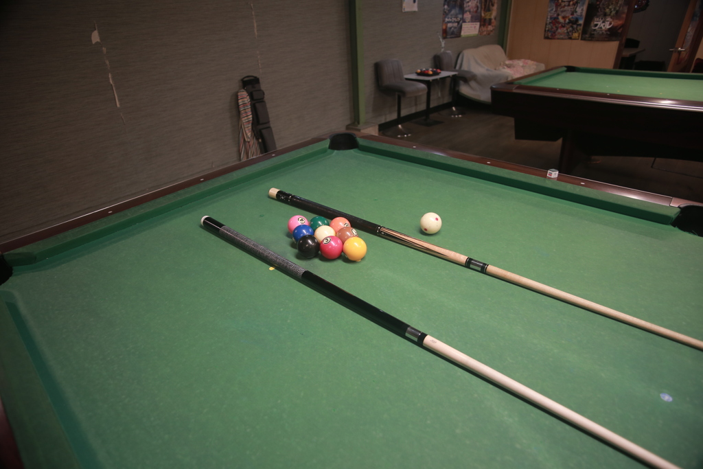 土曜のビリビリビリヤード