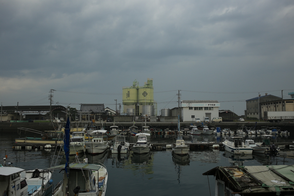 朝の北条港