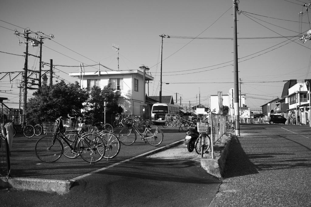 朝の伊予北条駅