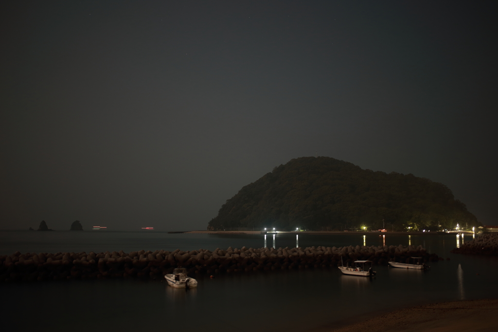 眠れぬ夜は夜景とともに