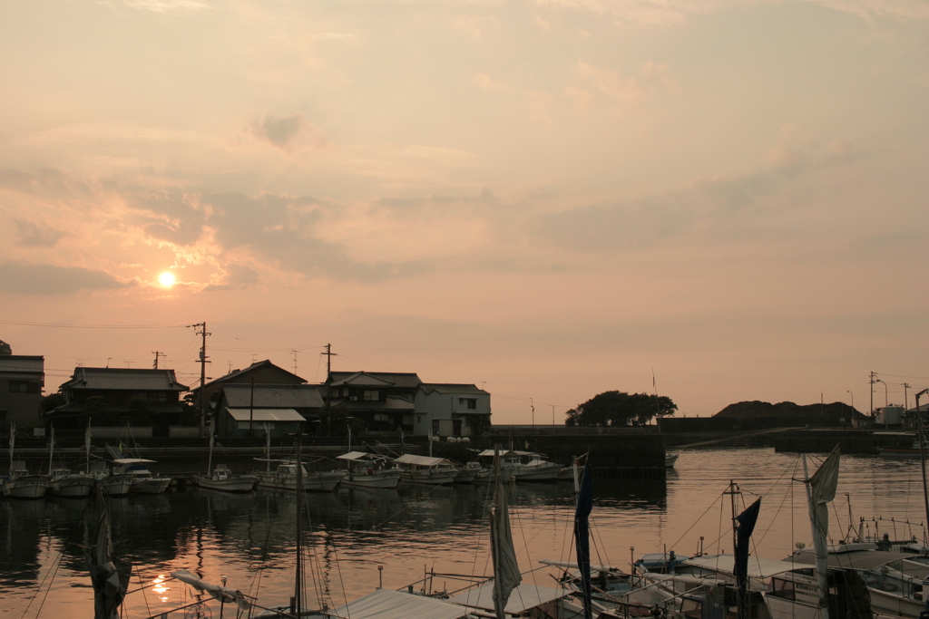北条港日暮れ