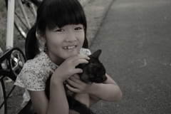 お姉ちゃんと子猫