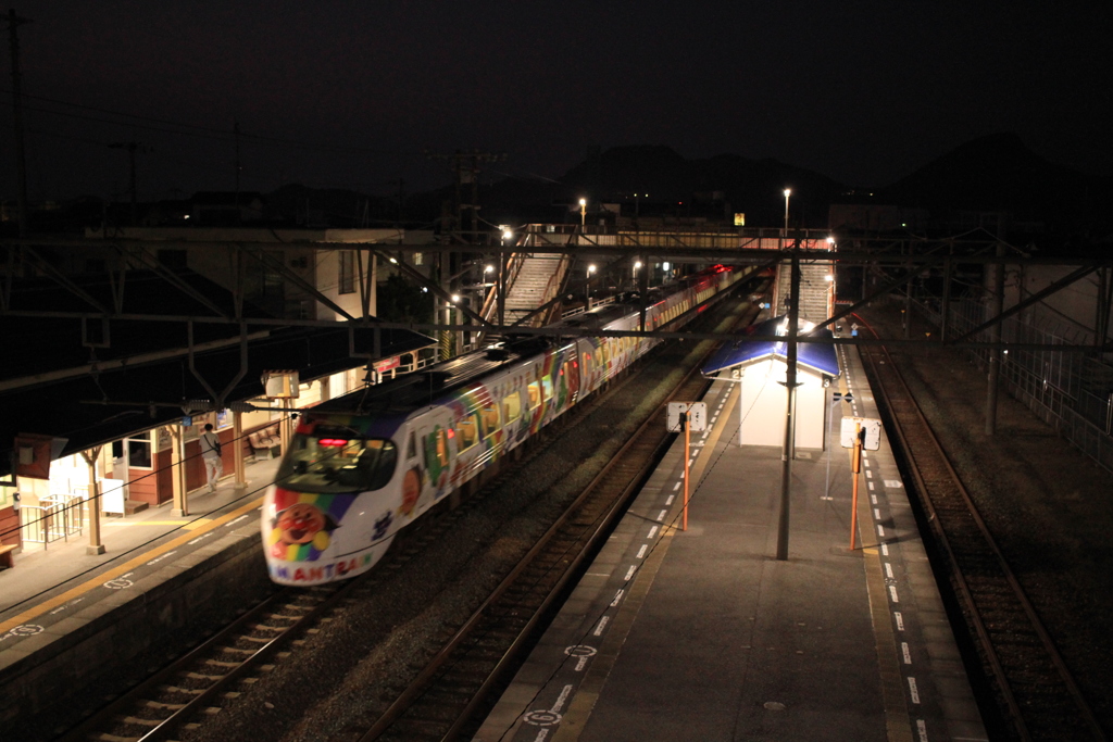 アンパンマン列車発車
