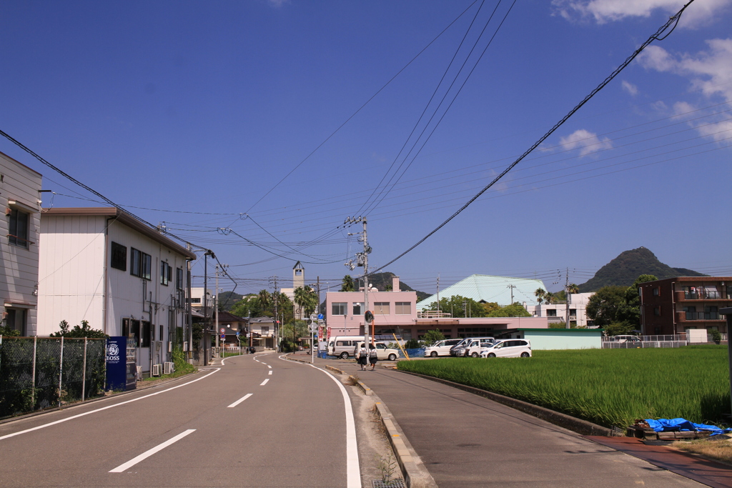 昼過ぎ　まだまだ暑い