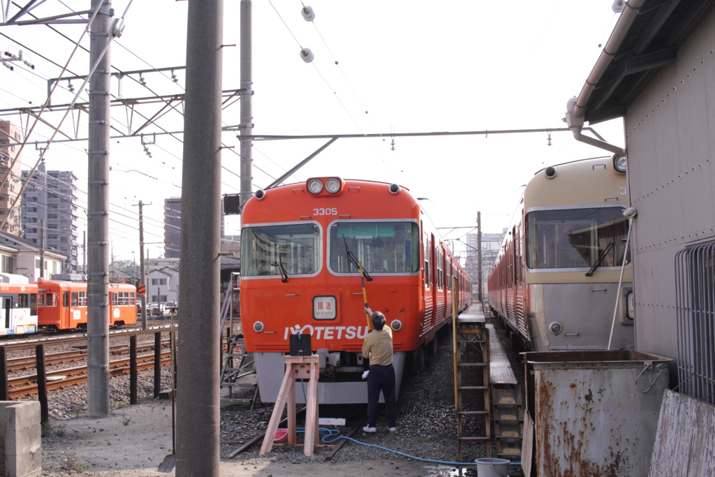 伊予鉄郊外電車＠古町（こまち）駅