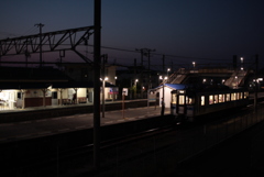 薄明りの伊予北条駅