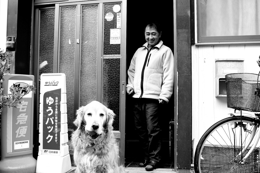 モノクロコントラスト高め　４