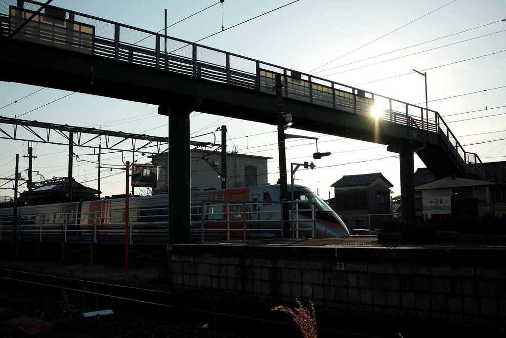 特急しおかぜが松山に向けて出発