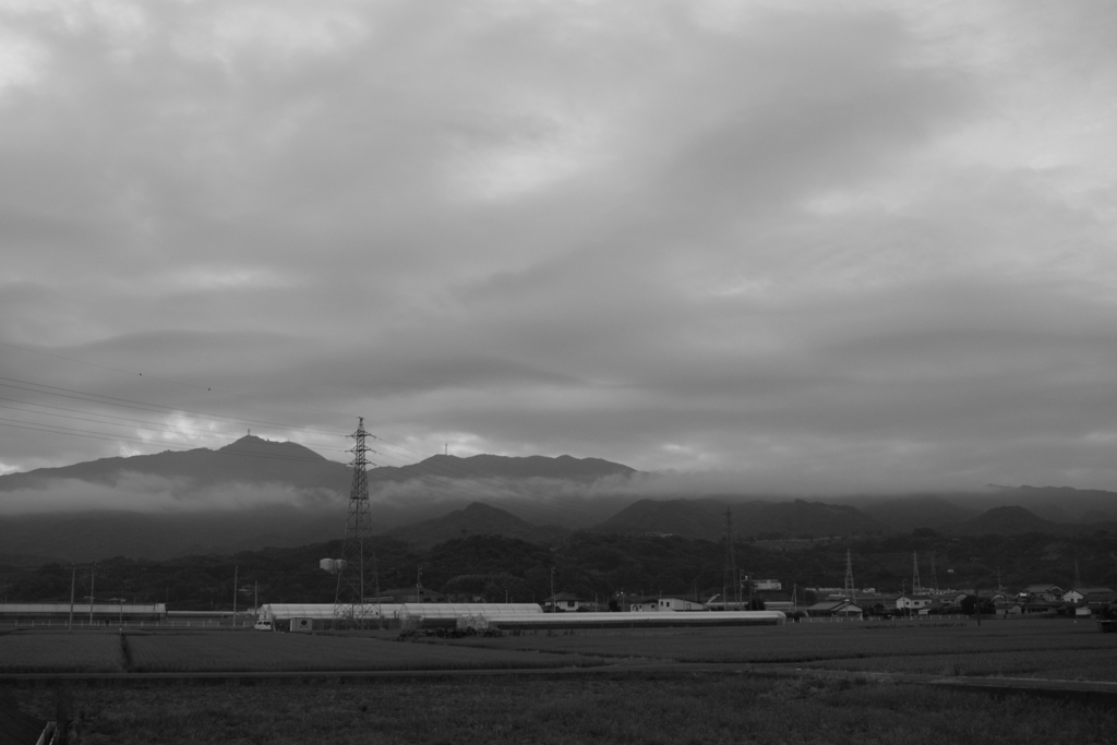 新しい朝が来た　火曜の朝だ