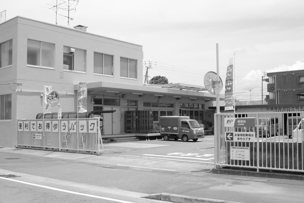 表はまだ適度に涼しい