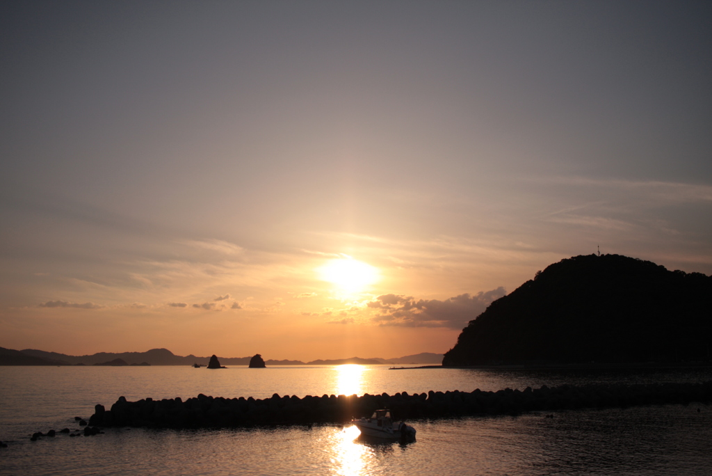夕暮れ　今日も日が暮れる