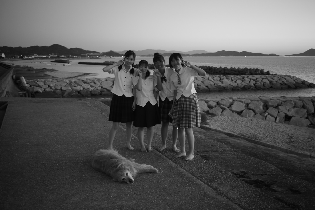 女子高生にモテモテのみゅうちゃん12歳メス