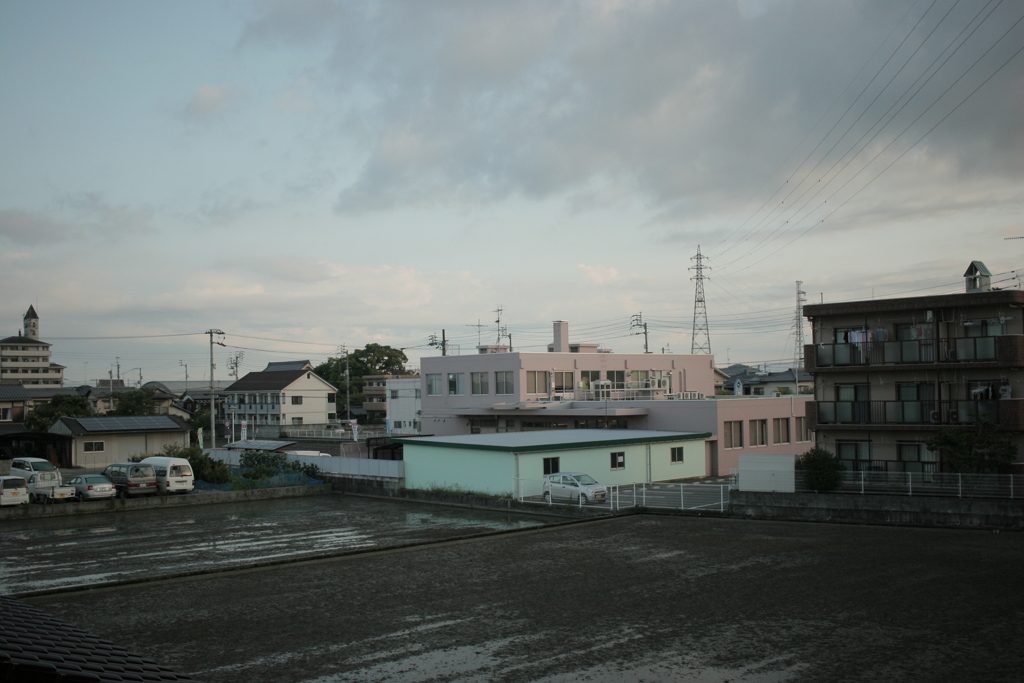 新しい朝が来た　月曜の朝だ