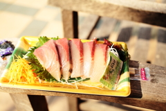 刺身はおやつに最適です！