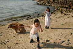 みゅうちゃんと浜で遊ぶ