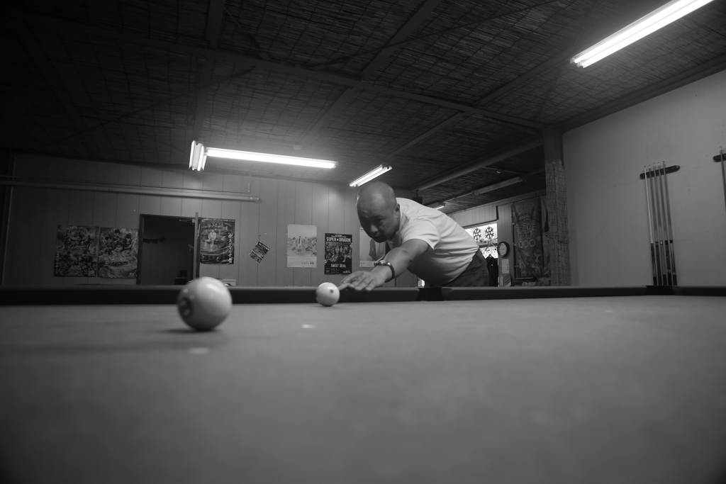 写真だとうまそうに見えるおっさんのダメダメビリヤード