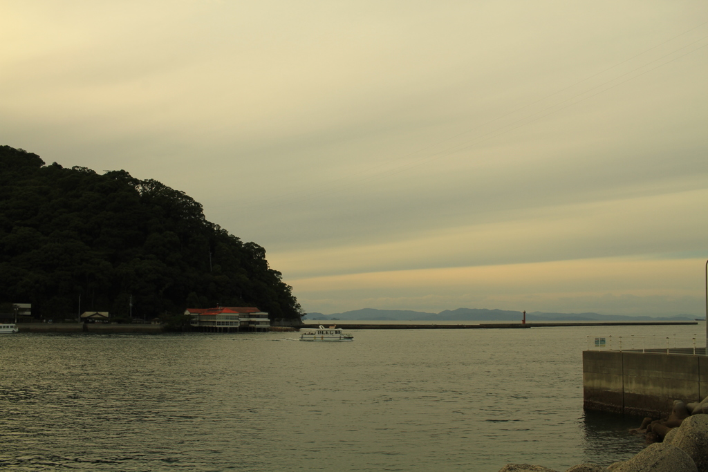 フェリーかしまが行く