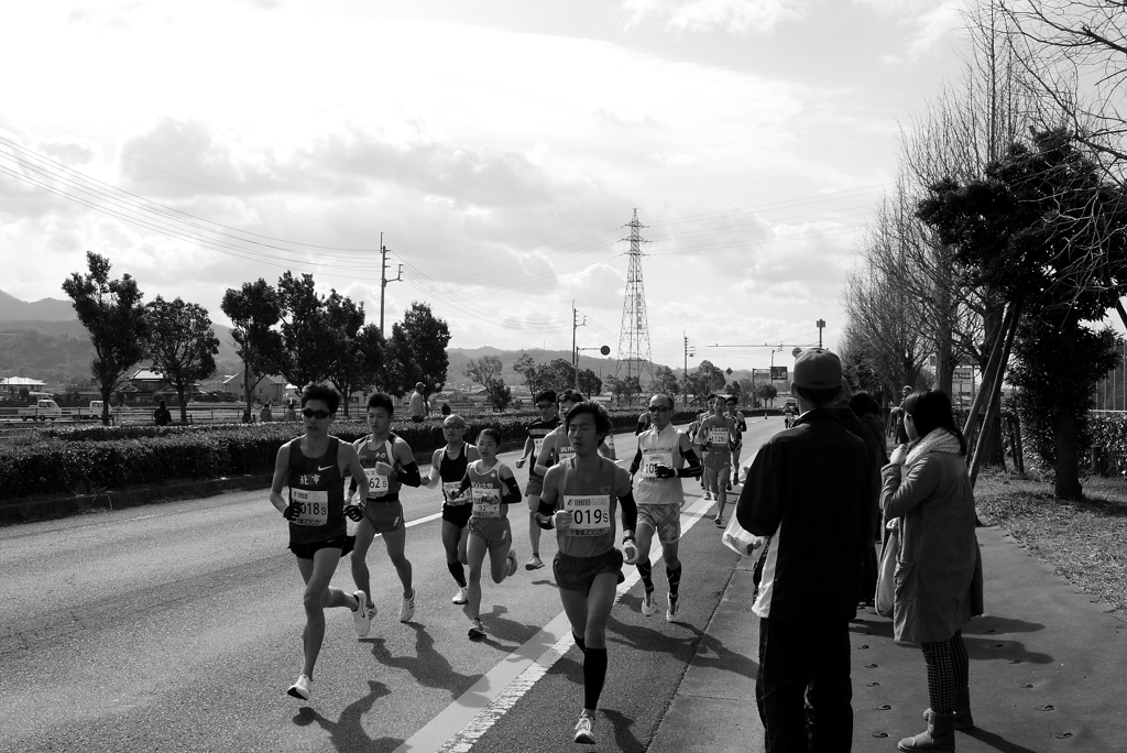愛媛マラソン　モノクロ　１