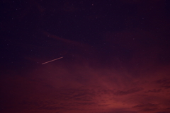 肉眼で二本流れ星見たけど