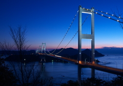 元日の来島海峡大橋