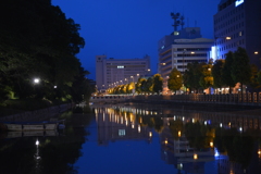 堀端の夜明け♪
