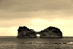 Perforated　Rock