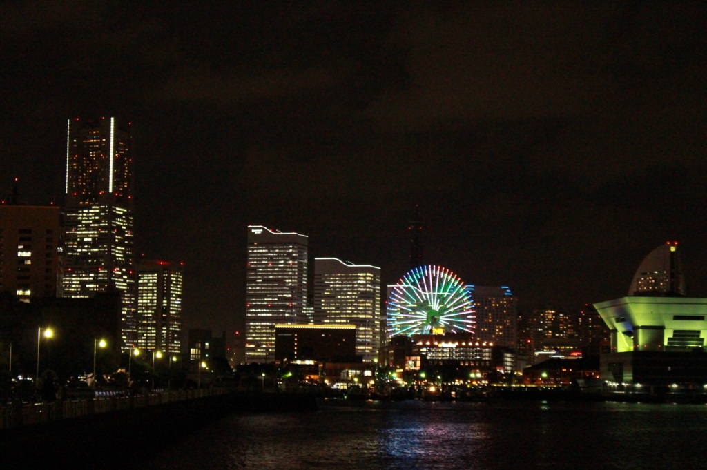 横浜の夜。