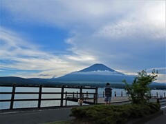 夕暮れの富士山