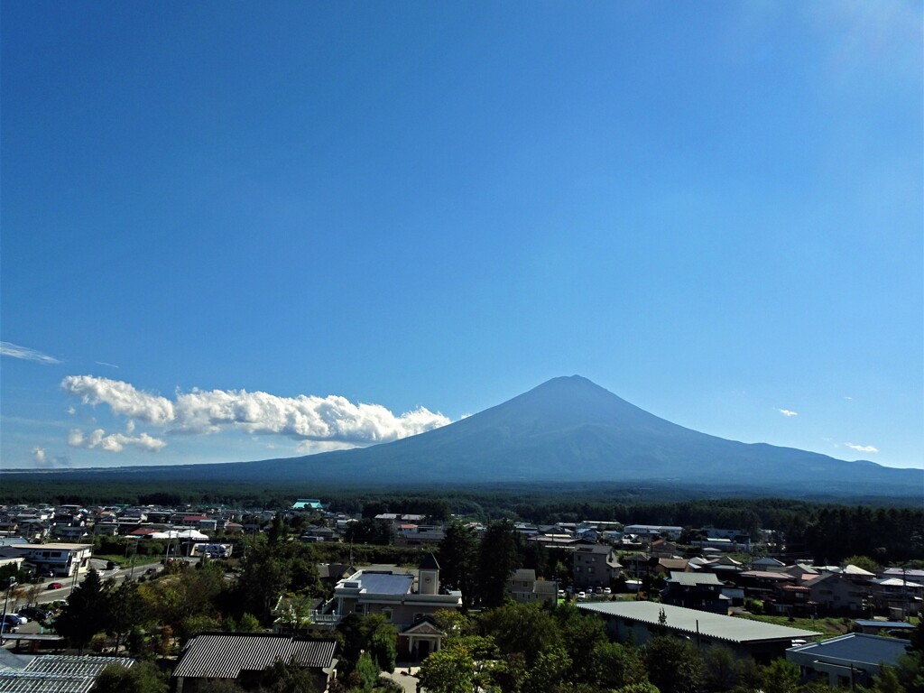 秋晴れの富士山