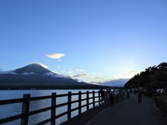 富士山麓さんぽ（山中湖からの富士山）