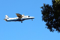 青空を飛ぶ