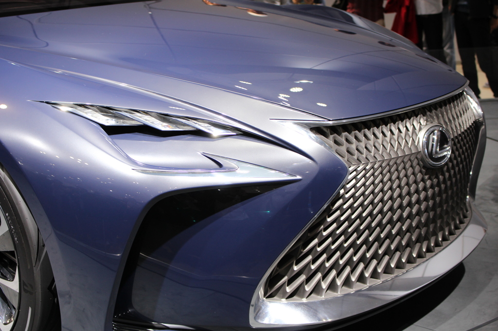 LEXUS LF-FC
