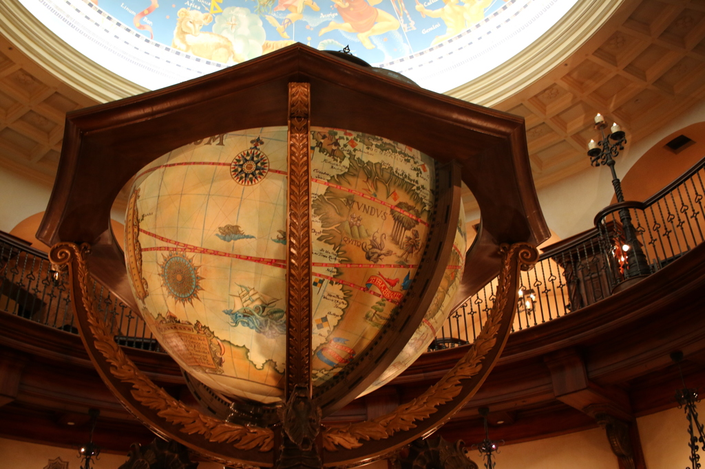 Giant Globe