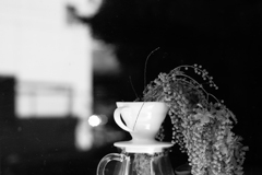 The work starts with a cup of coffee ༅