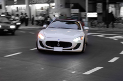 Maserati Grancabrio in city
