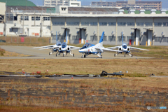 愛知県150周年のお祝いに来てくれたブルーインパルス御一行様の帰還です！