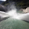 長島ダム放水