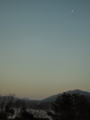 夕日の反対側