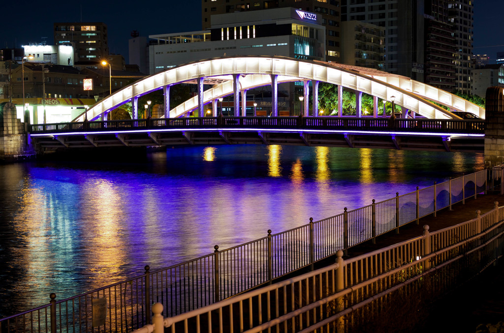 Light bridge