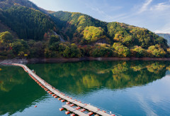 奥多摩湖　ドラム缶橋