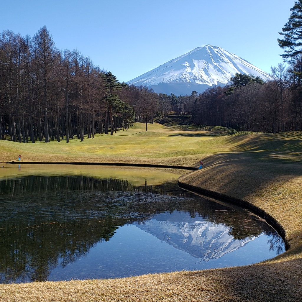 鳴沢の逆さ富士