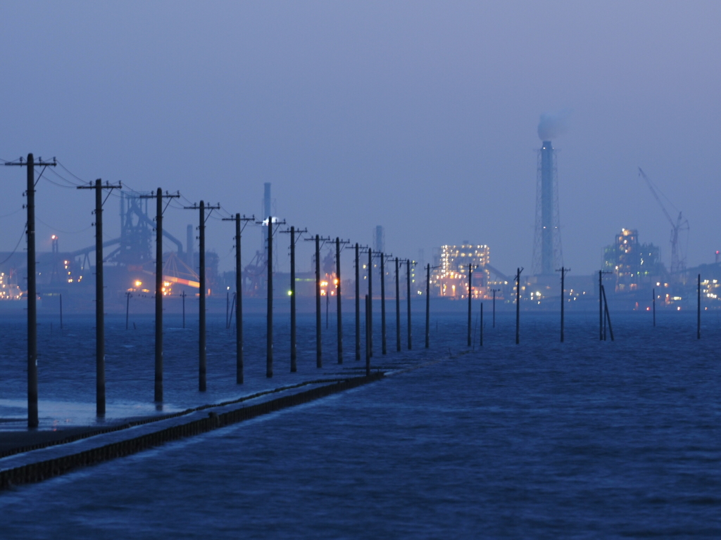 江川海岸 海中電柱