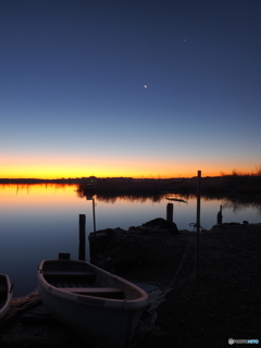 ささやかな三日月