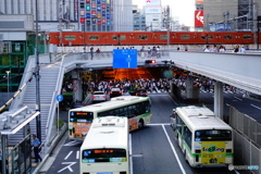 夕刻ラッシュ時の混雑