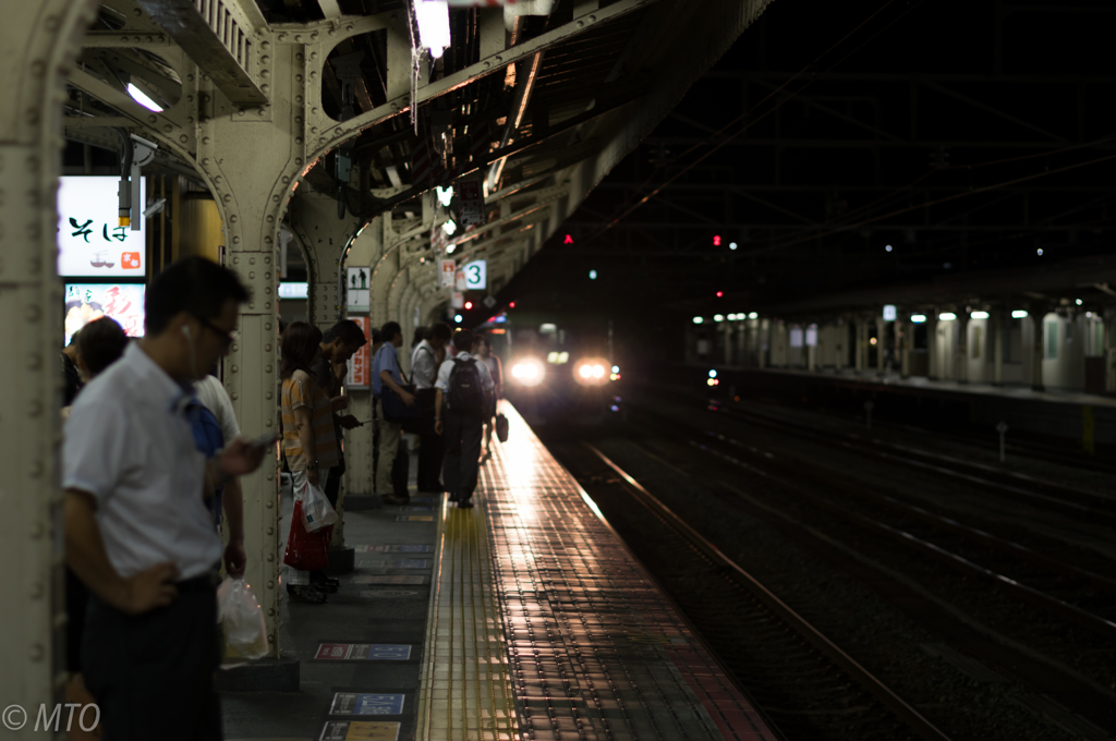 京都駅にて　夜